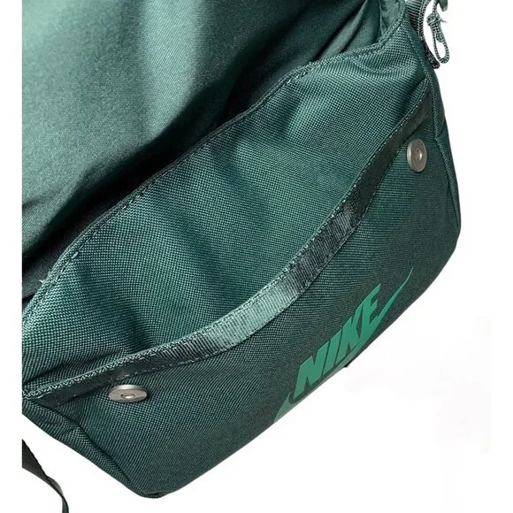 Nike Sportswear Futura Shoulder Bag Olive Green Adjustable Unisex CW9300-338 - Picture 2 of 9